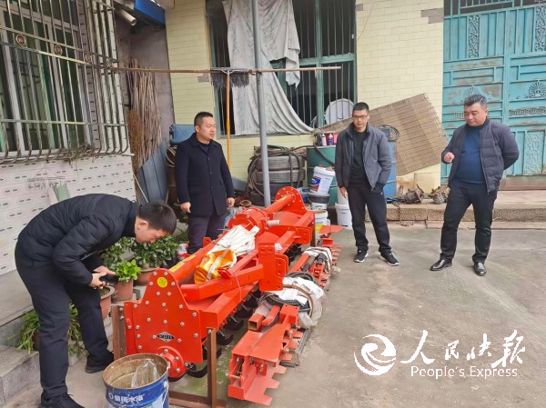 开江县：人勤春来早，苗壮秋满仓