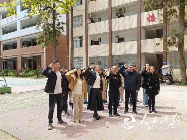 祭英烈·强党性·育新人——开江县长岭···